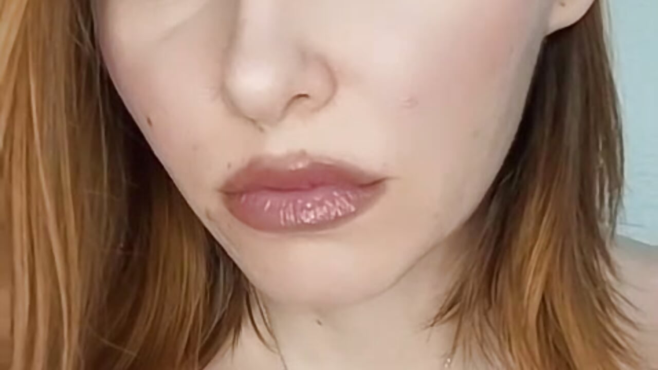 WhatsApp Video 2026-03-09 at 12,58,51 - clip cu isha_rosee model videochat