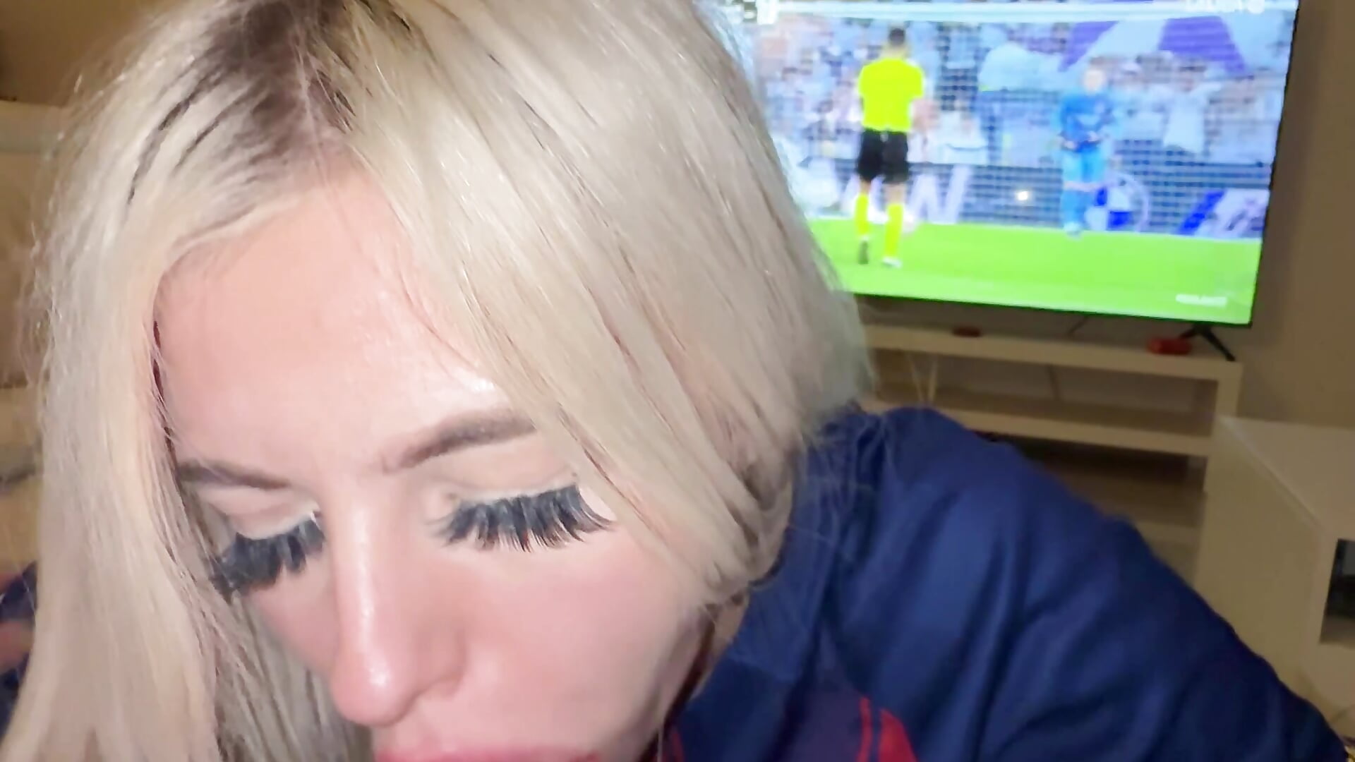 Fußball Blowjob😼💦 - 視頻由 Steffi_Snowbunny 主播提供