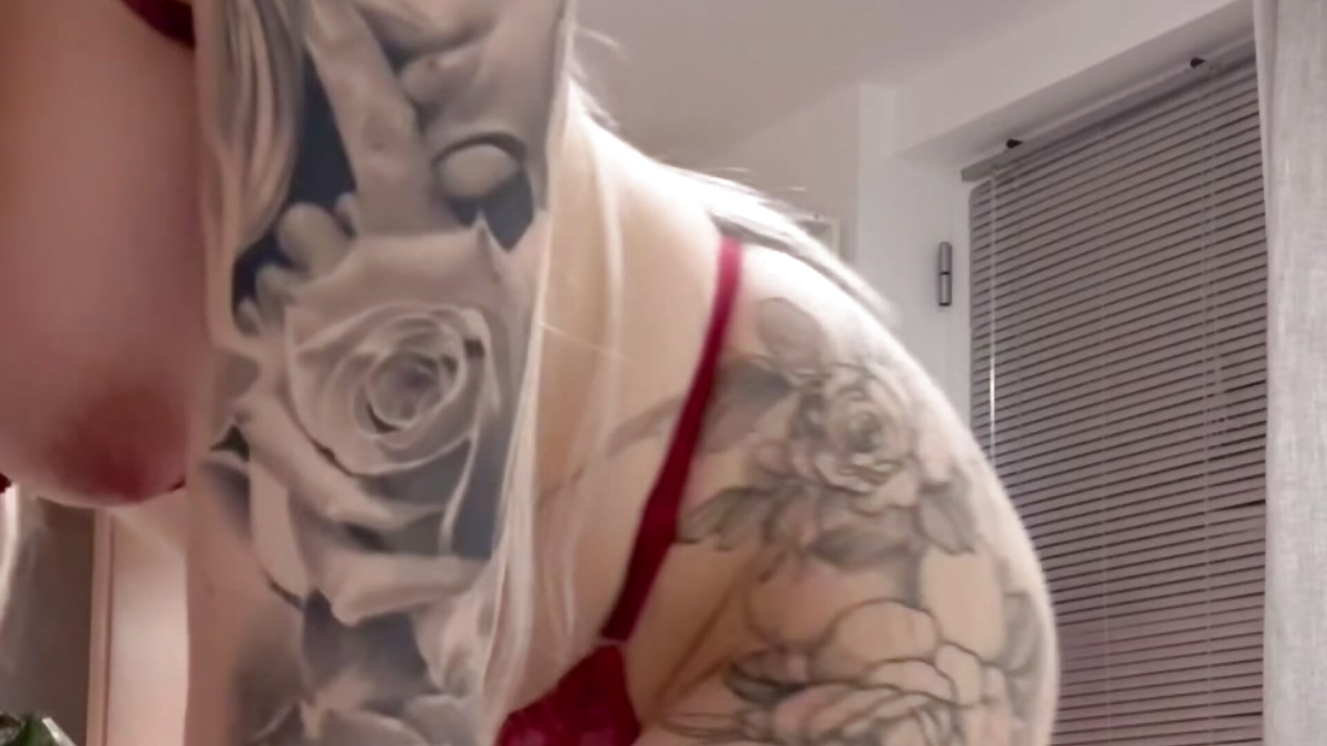 So Horny Baby😼😈🍑 - video by Steffi_Snowbunny cam model