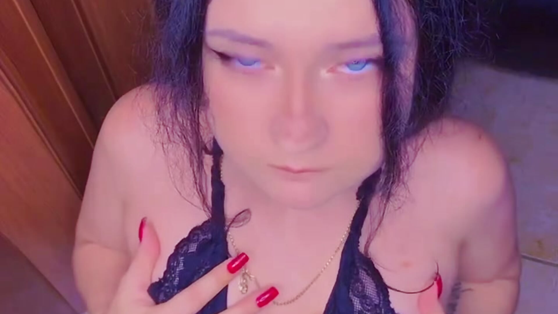 on my knees before you - video by DaddysDoll69 cam model