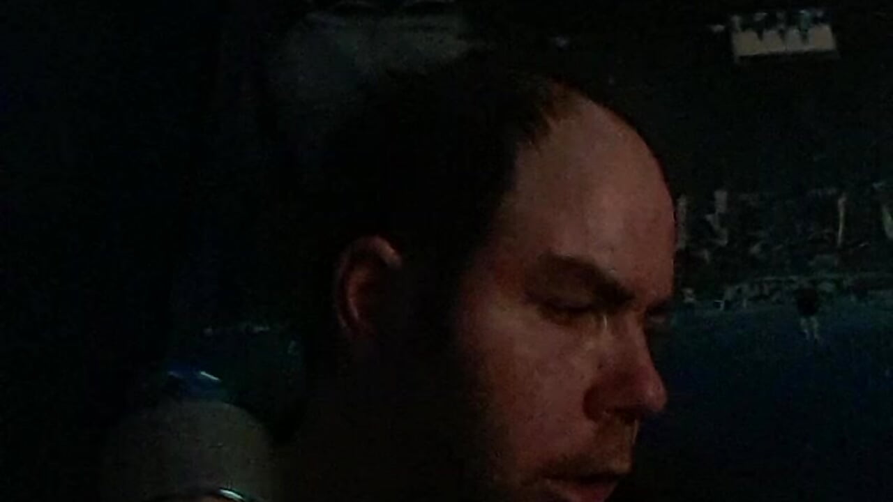 Brothe Louie  : Musik 3/25 – video od webkamerové modelky GeilerHSVFAN1989