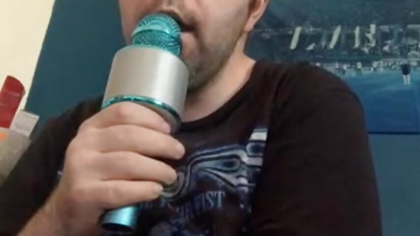 Who‘ll Come With Me :Musik 11/25 – video od webkamerové modelky GeilerHSVFAN1989