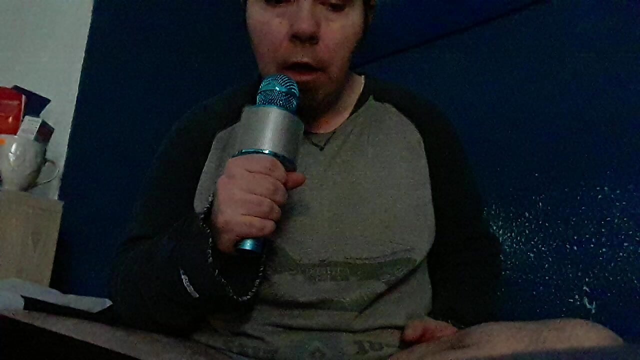 Lady of Ice : Musik  23/25 – video od webkamerové modelky GeilerHSVFAN1989