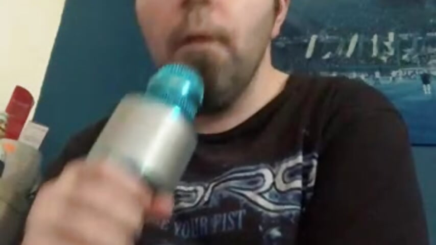 One More Song:Musik  8/25 – video od webkamerové modelky GeilerHSVFAN1989