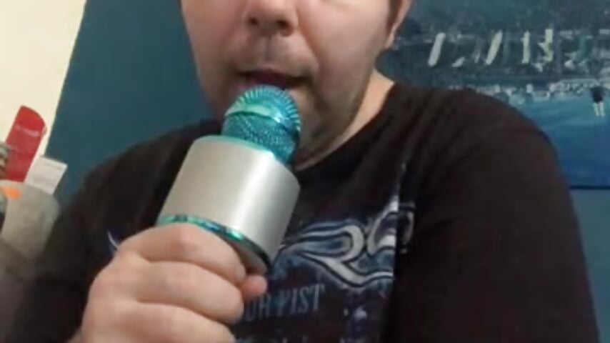 Every Baby:Musik  9/25 – video od webkamerové modelky GeilerHSVFAN1989