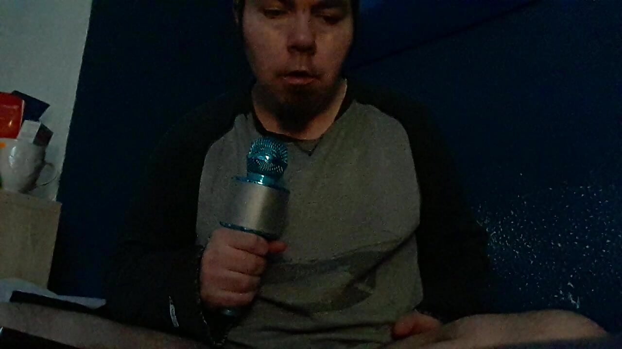 Slice Me Nice : Musik  22/25 – video od webkamerové modelky GeilerHSVFAN1989