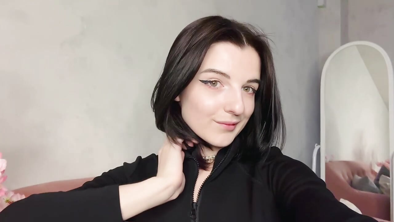 IMG_0930.MOV - video by Lynn_Martin cam model