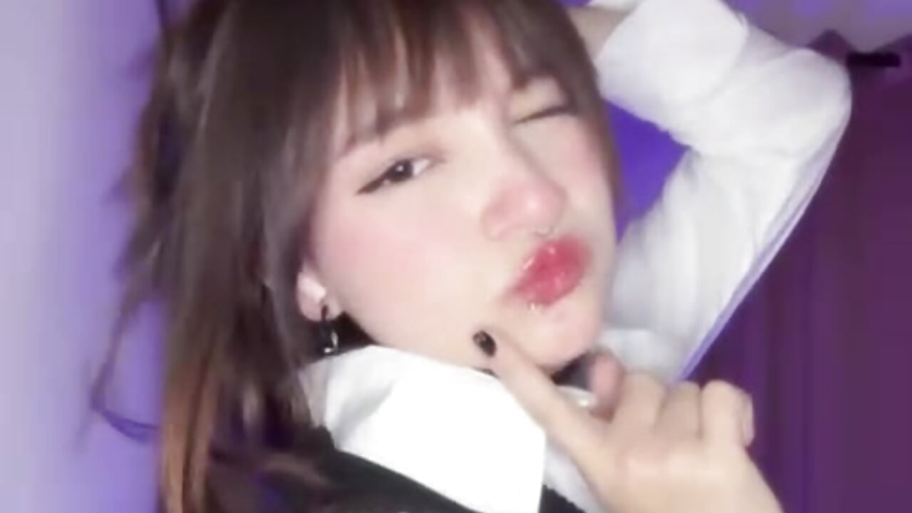 Kisses for all ♥ - _Charlotte_Collins_ 캠 모델의 동영상