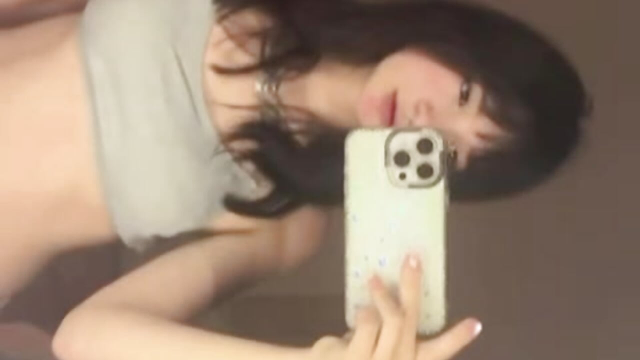 Be silent, let yourself go, and kiss me with your heart 🐧🌸 - video by _Charlotte_Collins_ cam model