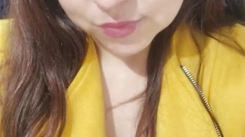 1000190677 - video by CARITOMIO cam model