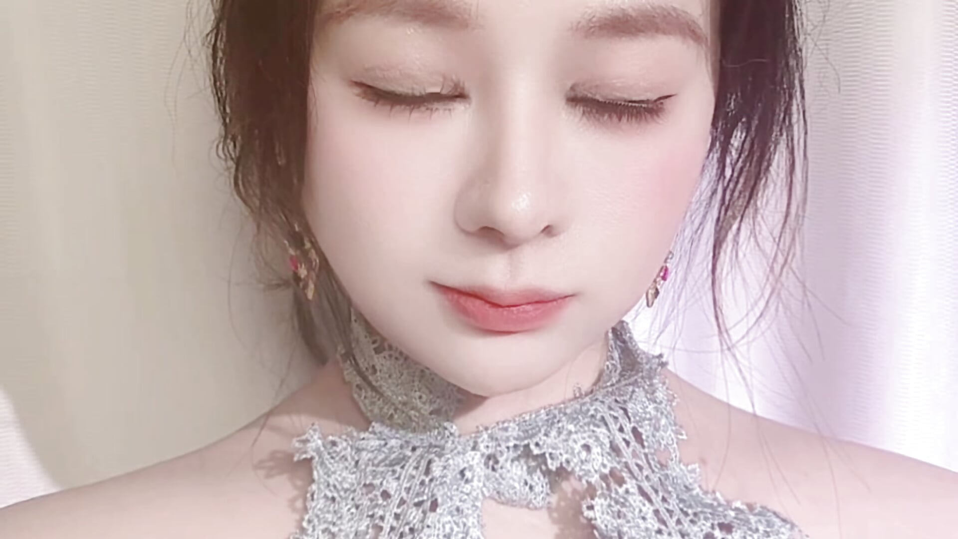 VID_20250429221523144 - video by Scarlett-oracle cam model