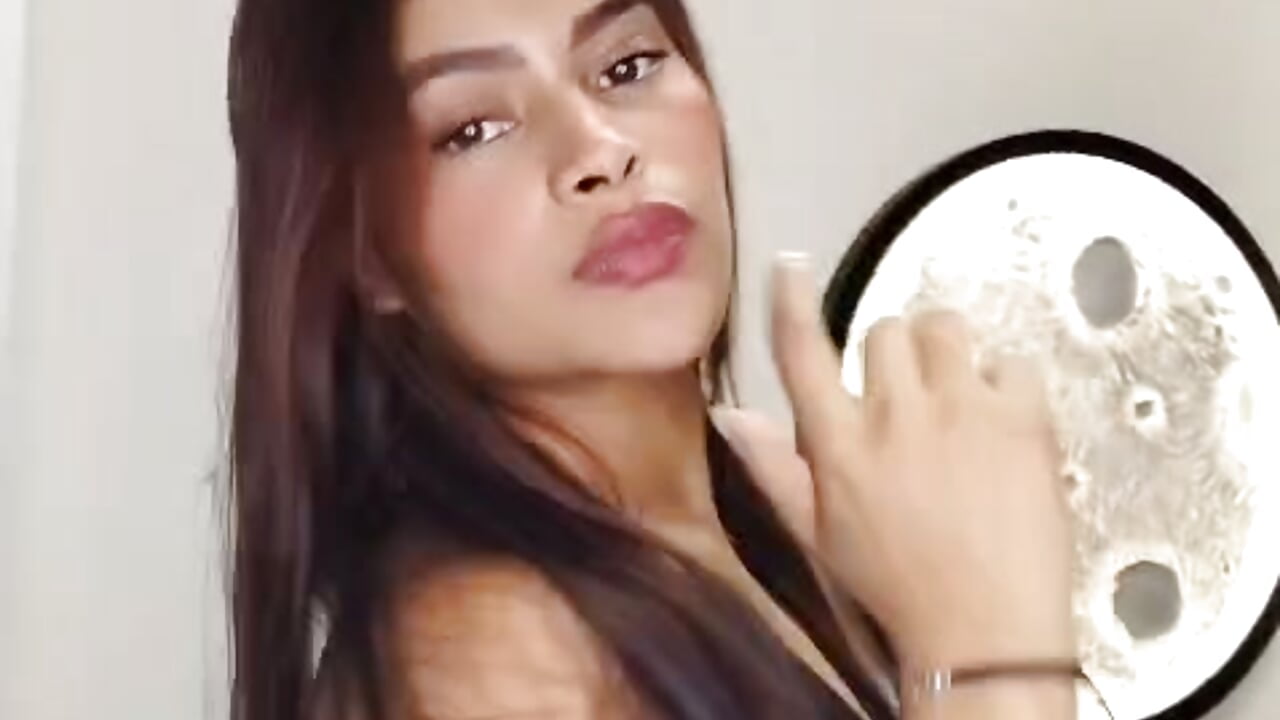 Sexy Mía 🔥 - video by Miaa_Rosse cam model