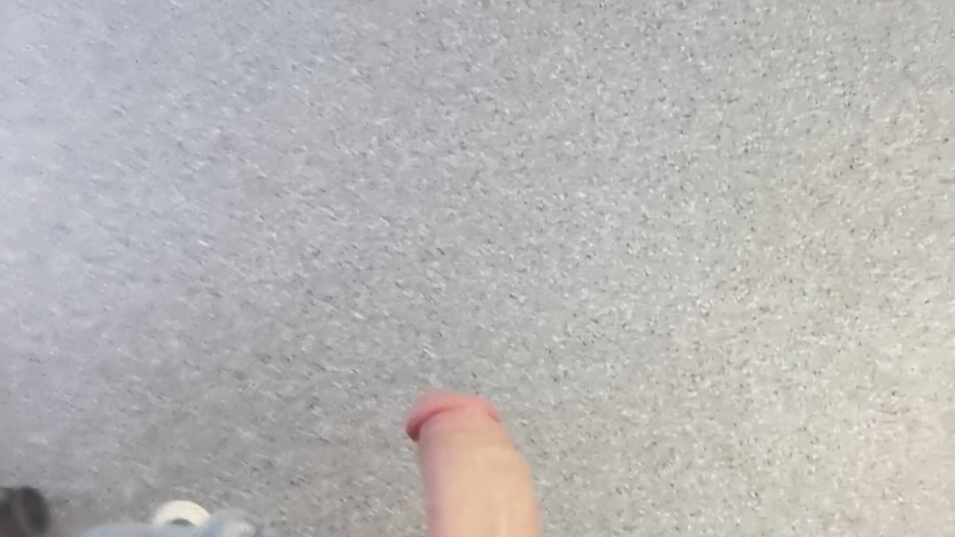 Alone at office - cumshot - vidéo du modèle de showcams stunning_stallion