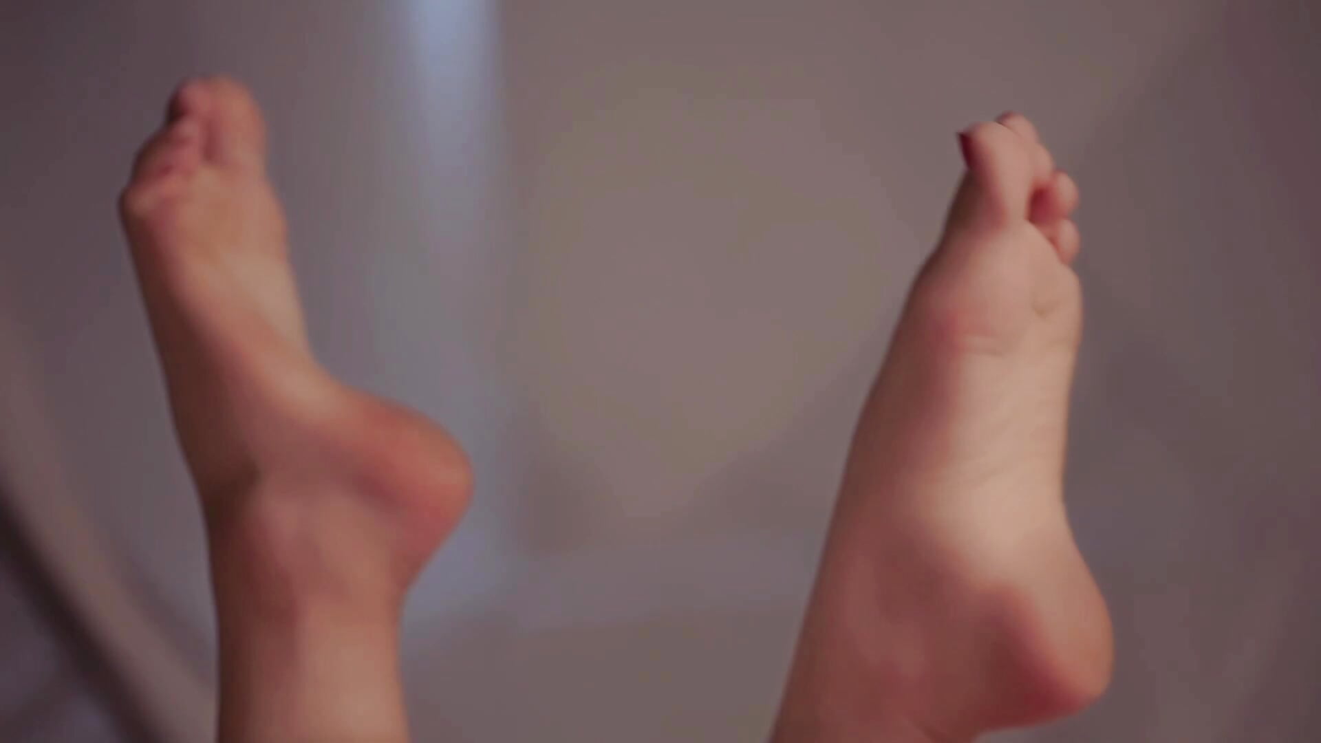 Sweet 🍓 - video by MiaDunoff cam model