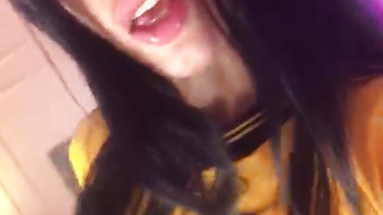 YELLOW MOOD 💛 - video by ALICESANDOVAL cam model