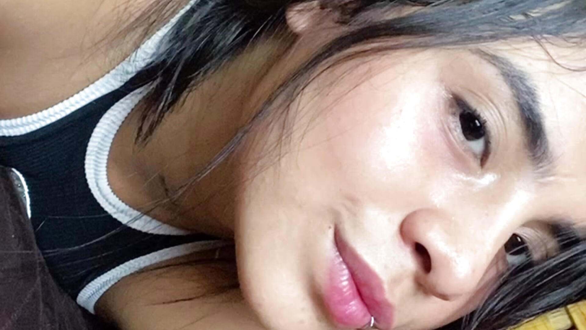 1070943d20e841ddbe10be14be95c0bb - video by gracewoe cam model