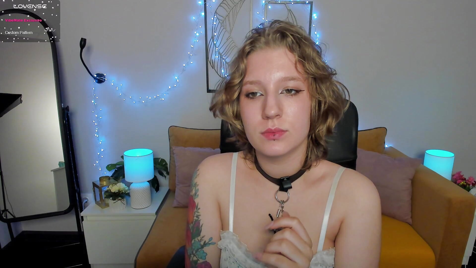 Piercing - Hailey_Foxy 캠 모델의 동영상