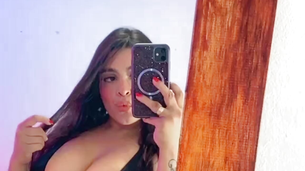 Danna ❤️ - video by Danna_222 cam model