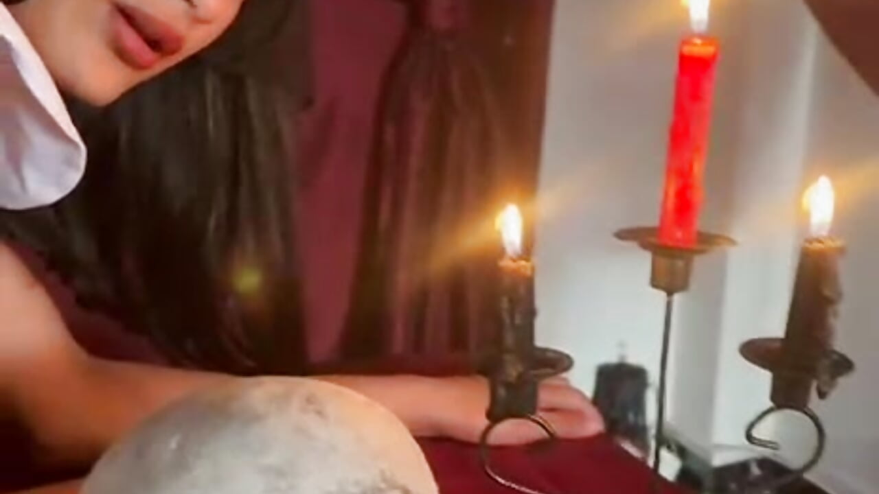 Halloween sesion. 🎃💖－カメラキャストのDamian_and_roxanneの動画