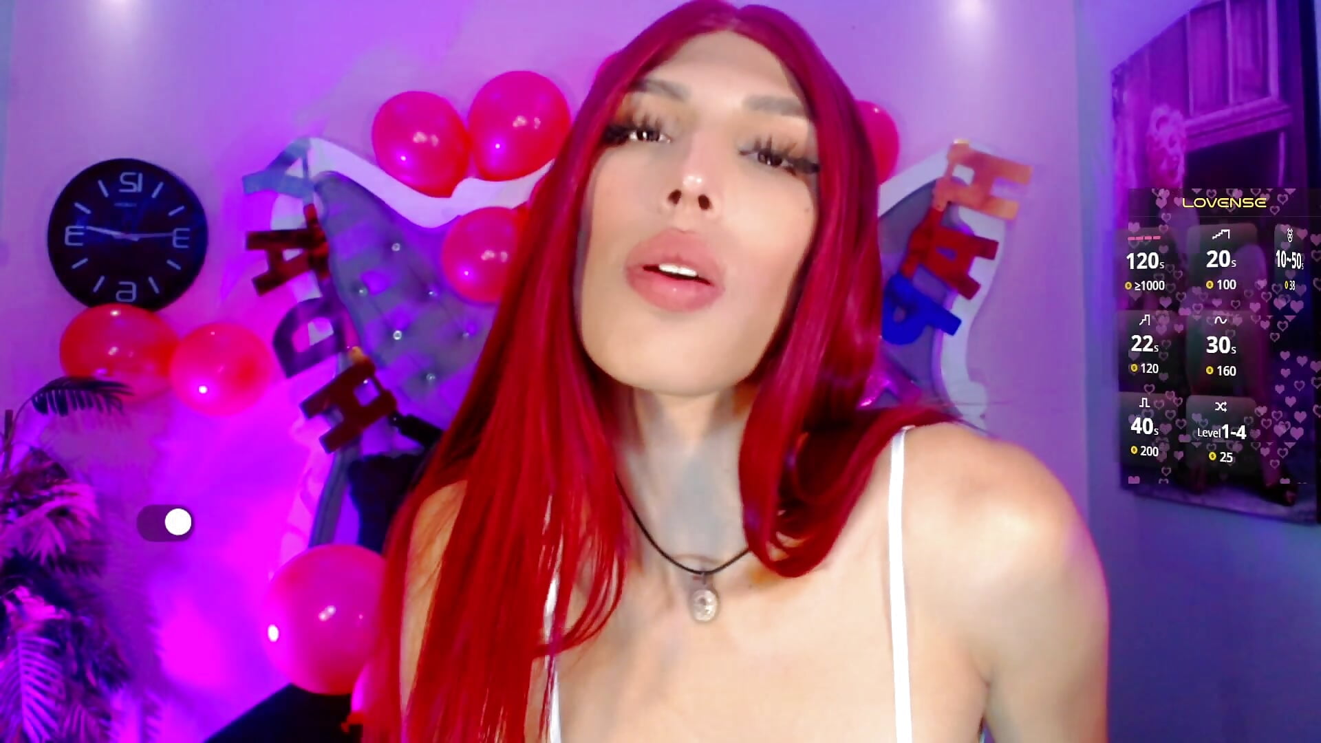 Blow smoke to camera - video oleh Honey_Moontsts kamera model