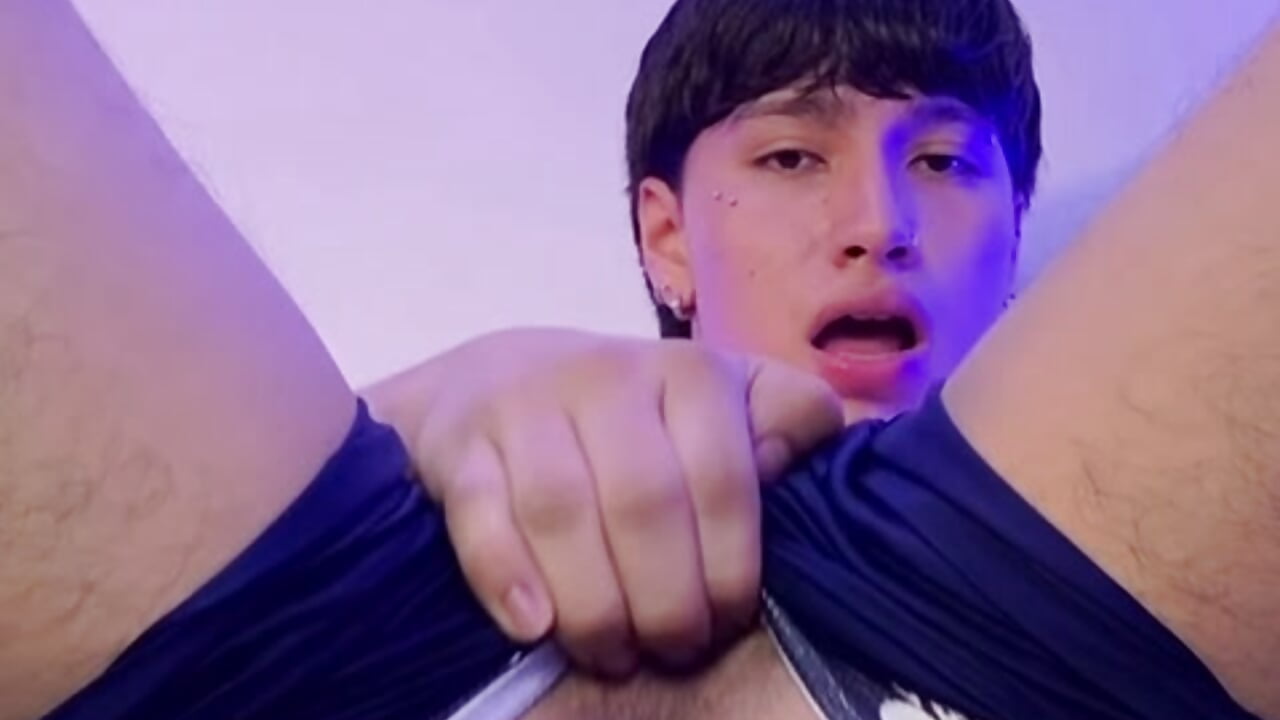 Me encanta cuando entre muy profundo 🔥 - AngelFlexxx adlı kamera modelinin videosu