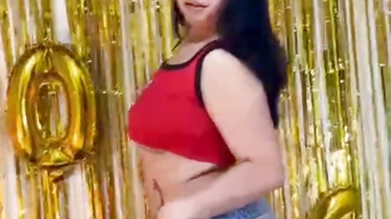 HAPPY AND RICH 2026 LOVE - vídeo de Zulema_R1 modelo de câmara