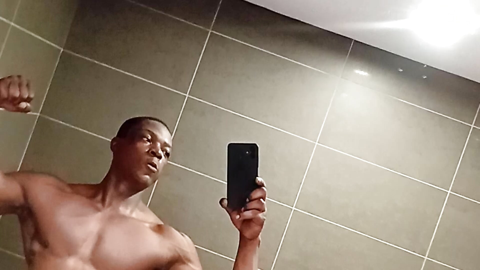 94008 – video modela na kameri mojeemore