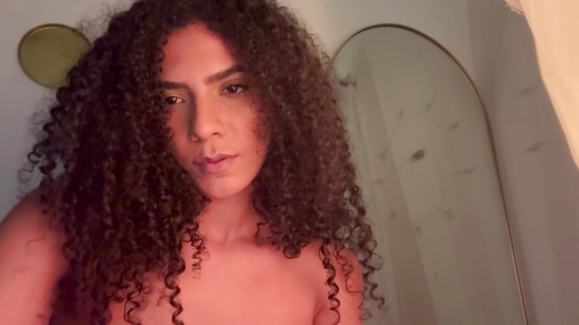 Look at me while I start the work🍁 🌬️ - vídeo de kushg_rl modelo de câmara