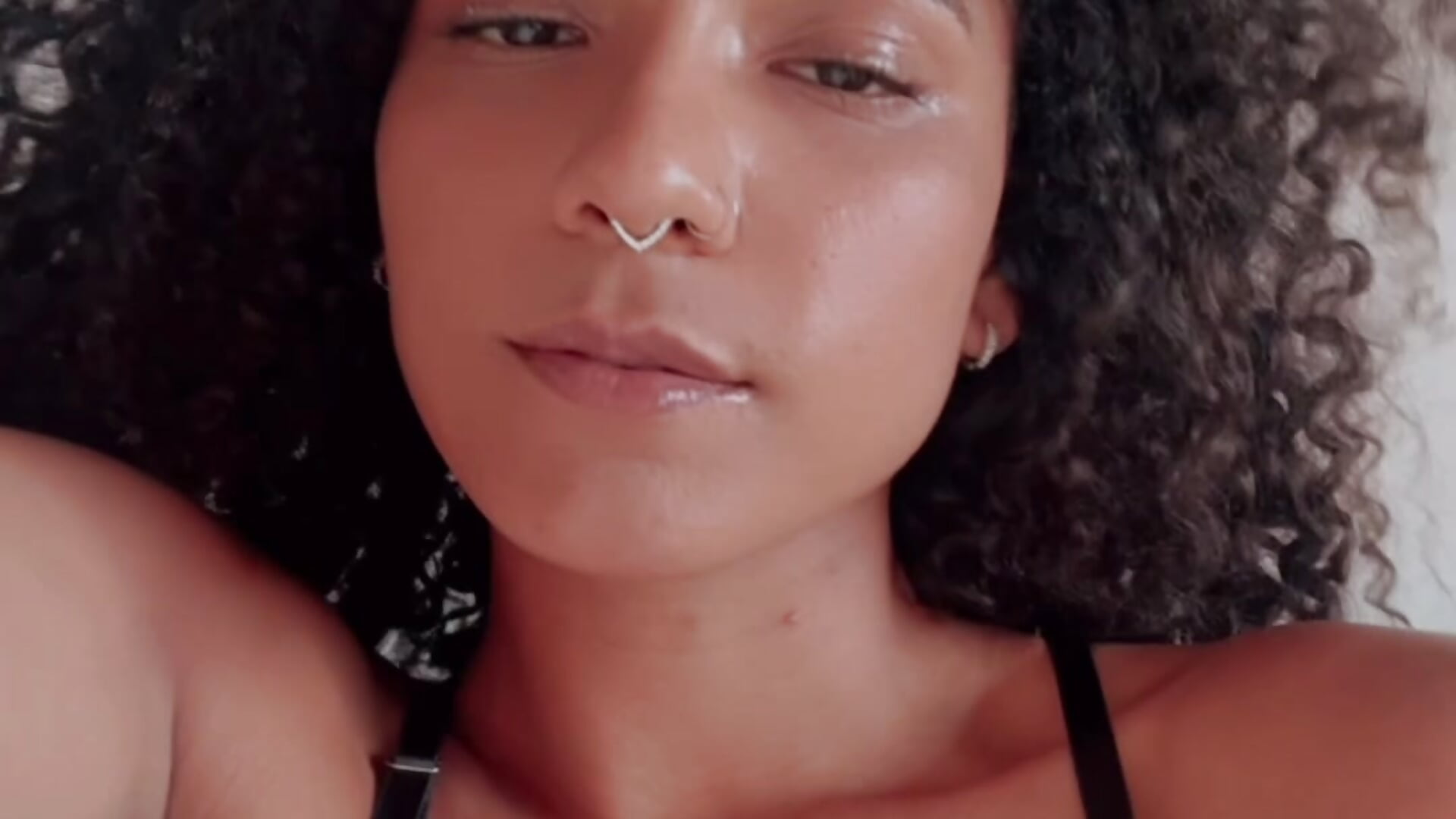 Sweet Babe 🌷🍭 – видео вебкам-модели kushg_rl