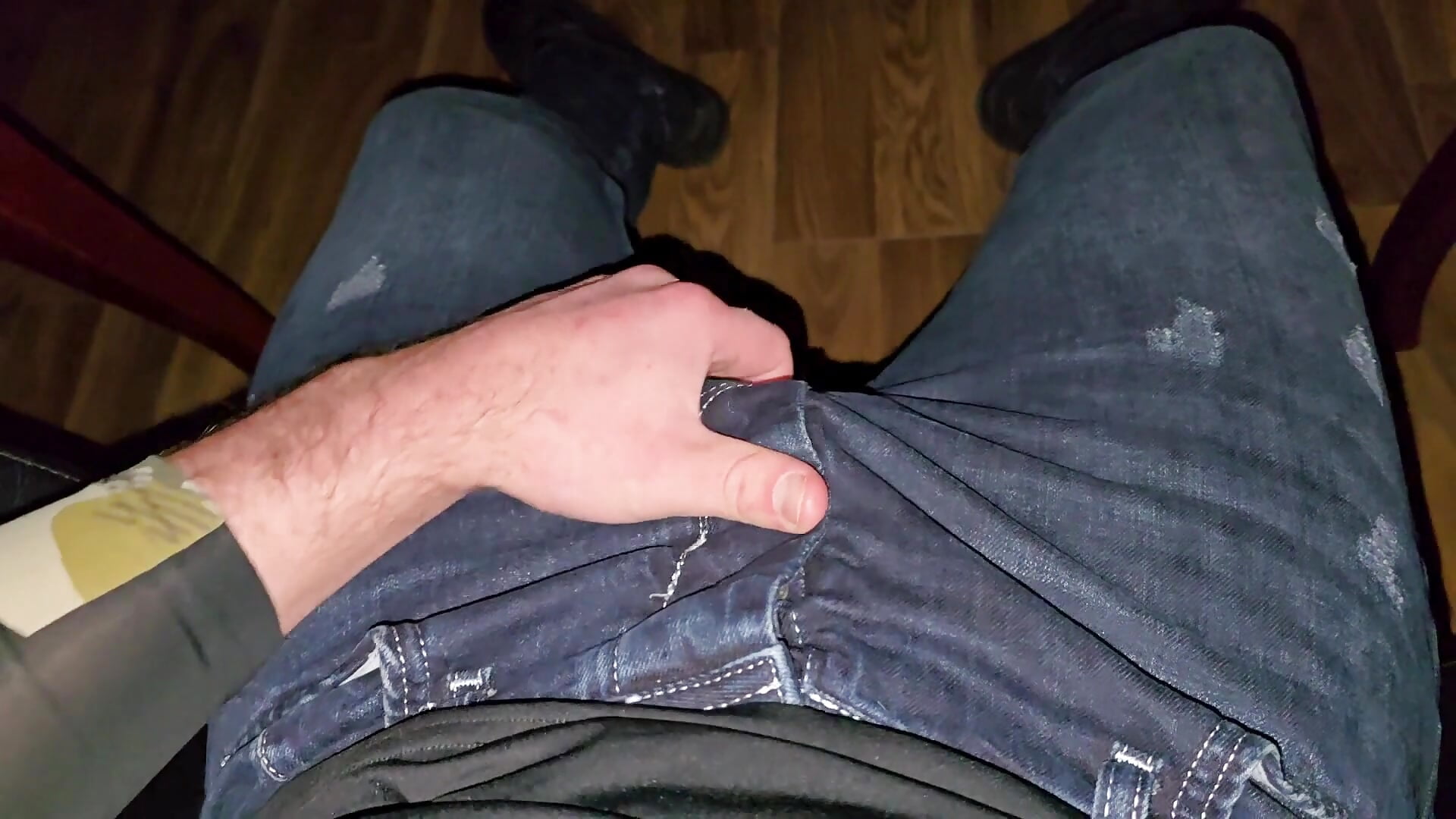 Cumshot nach Feierabend mit Dirtytalk - video by PhantomGent cam model