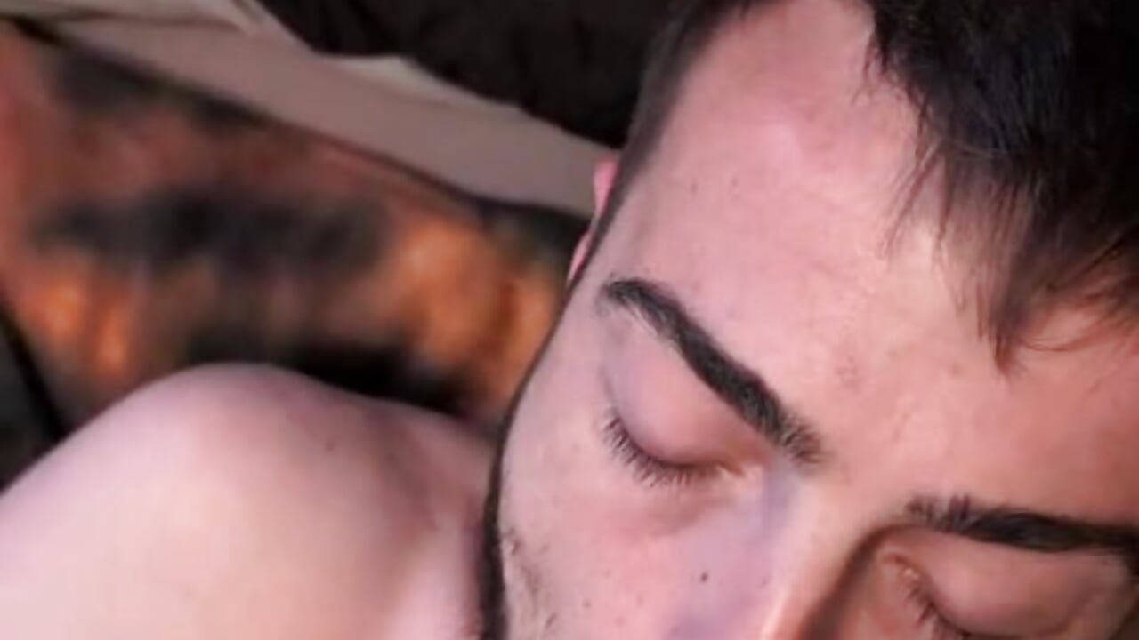 Hot creamy facial - video của người mẫu cam jaycoy22