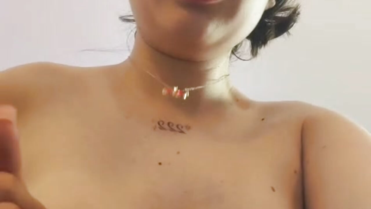 Nipples 🍒 - فيديو من Niicolle_Evanss موديل الكام