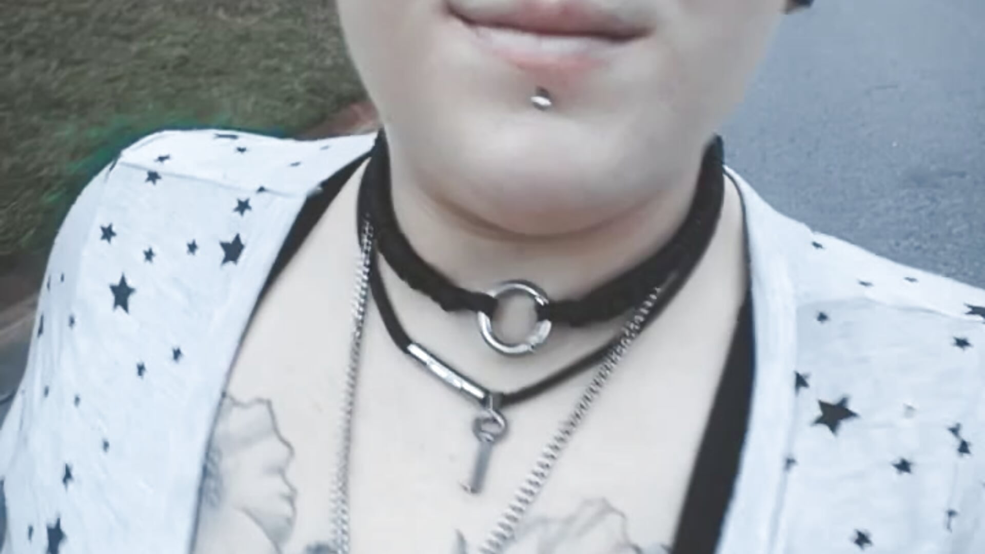 Pretty girl$ walk like thi$ - video by Harleesinn cam model