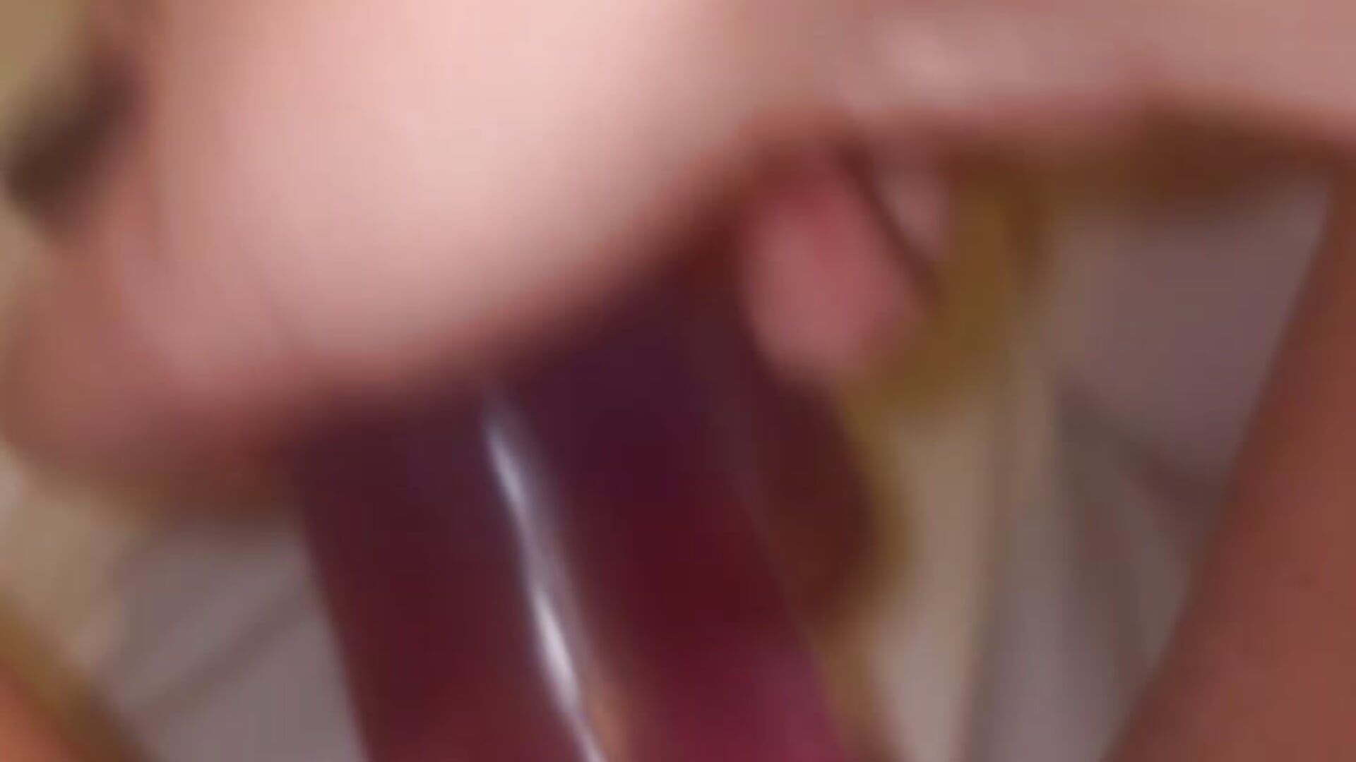 Watch me while I fuck my dildo in my tight pussy 😍 – video af OliviaMaeBabe cam-model