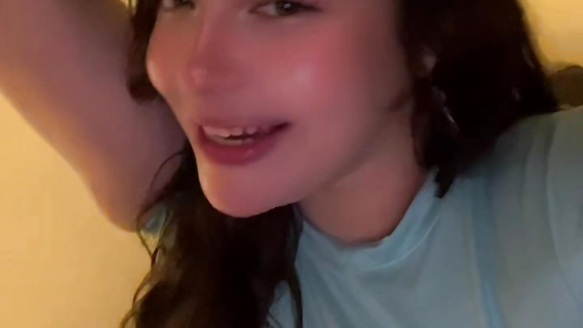 Will it be my eyes or my little mouth? - video by sarahreyess_11 cam model