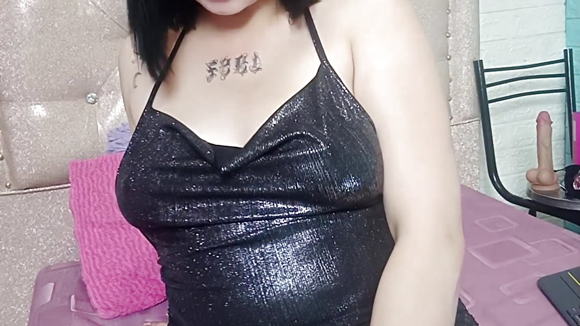 🙈 - video di Kitty_Melodi modella di cam