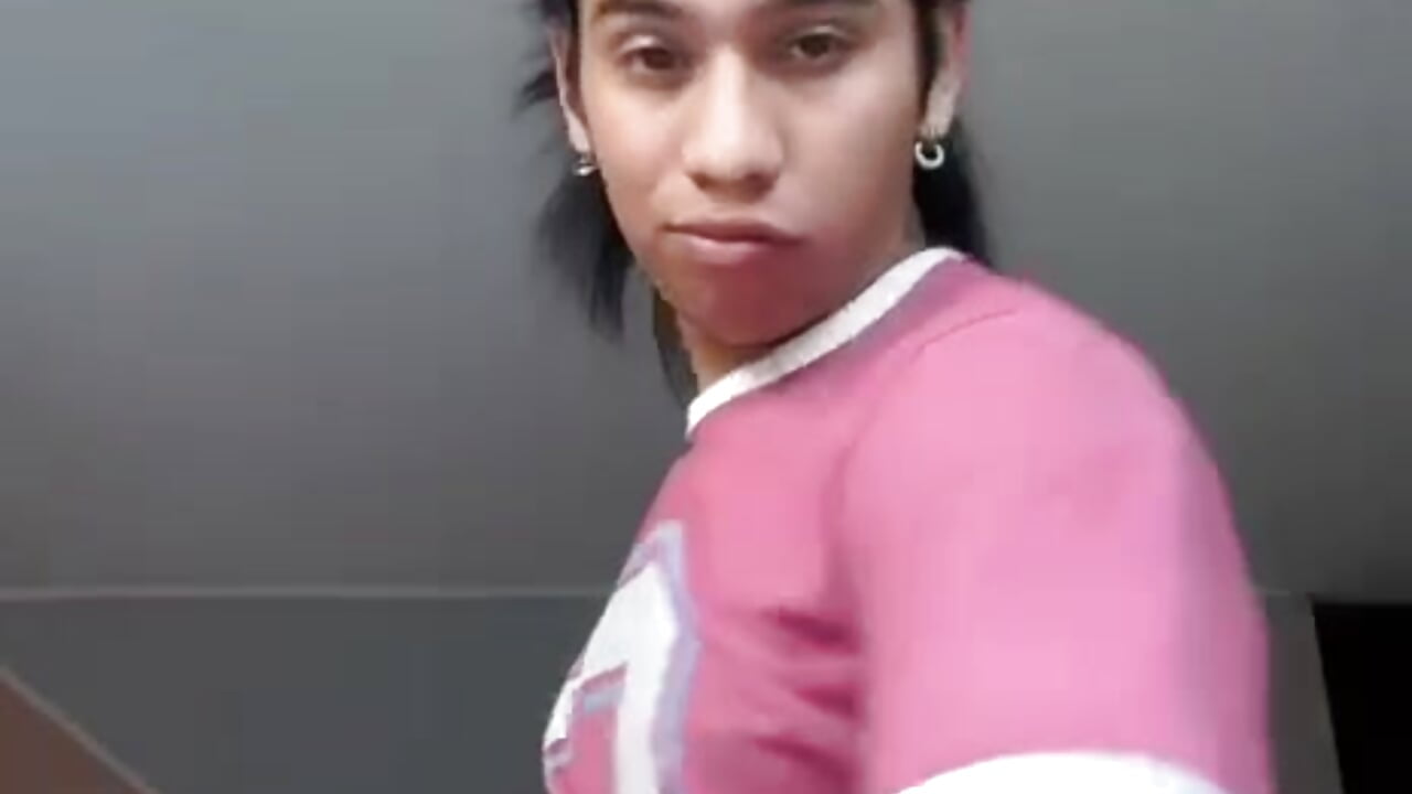 A small change of me 🦋 - video by Ashleypetite_ cam model