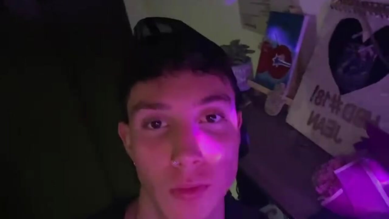 sweet boy for u♡ - video by LittleDanny_ cam model