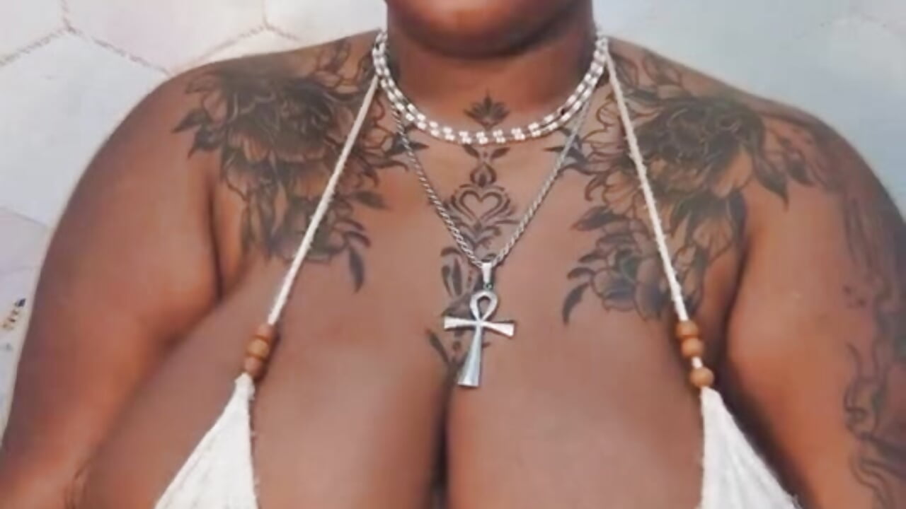 my tits are looking forward to you coming to fuck them with your big hard cock🔥🍒 - video av Anaa_Fuentess cam model