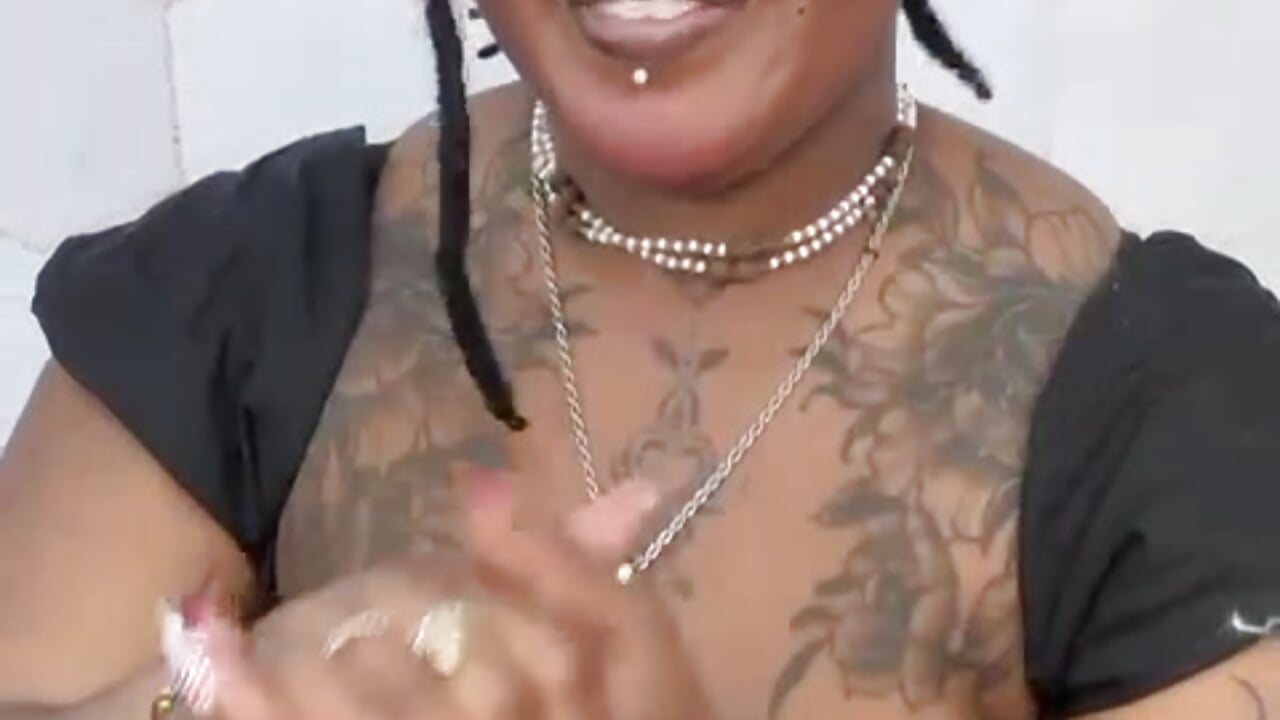 hey, I'm back in my room looking forward to seeing you and having a nice time together.🔥👀🥺 - Anaa_Fuentess 캠 모델의 동영상