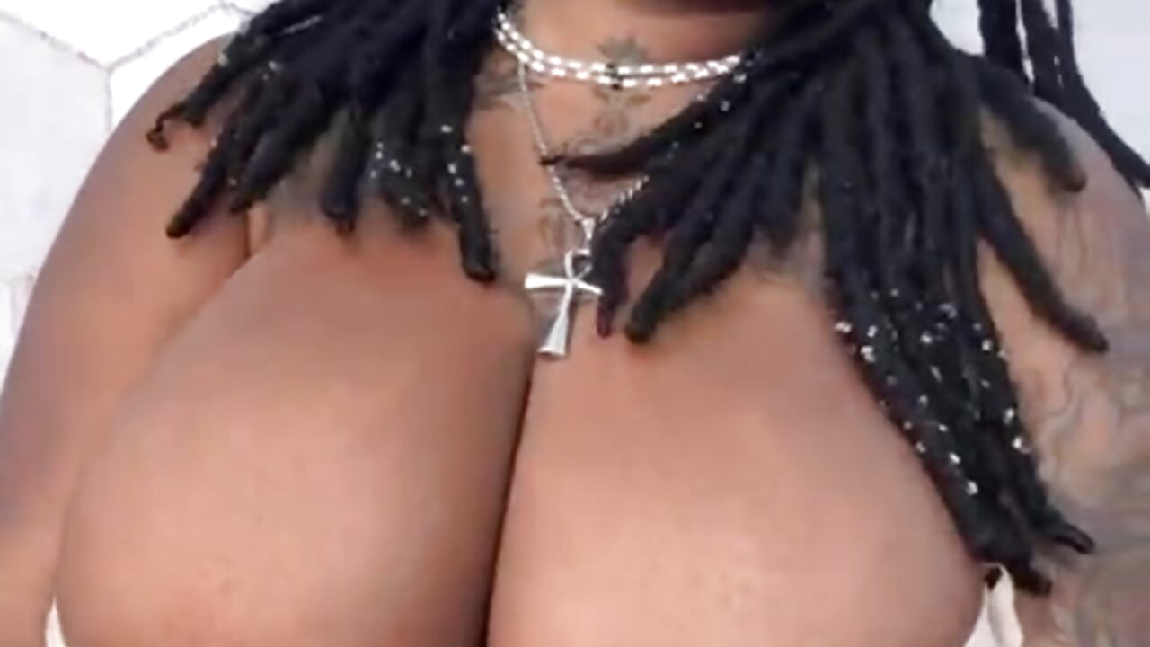 hello !!! – видео вебкам-модели Anaa_Fuentess