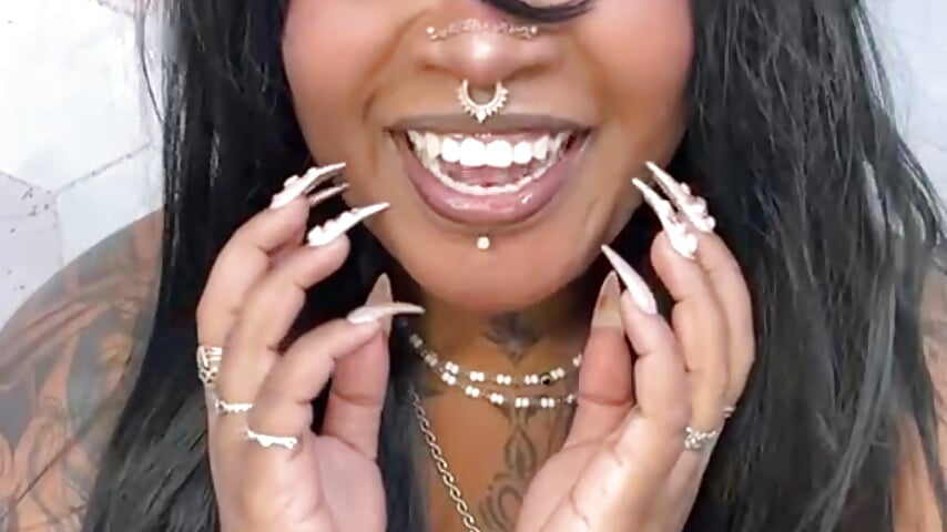 Please allow me to lick your rich and juicy cock 🔥👅😈 - video oleh Anaa_Fuentess kamera model