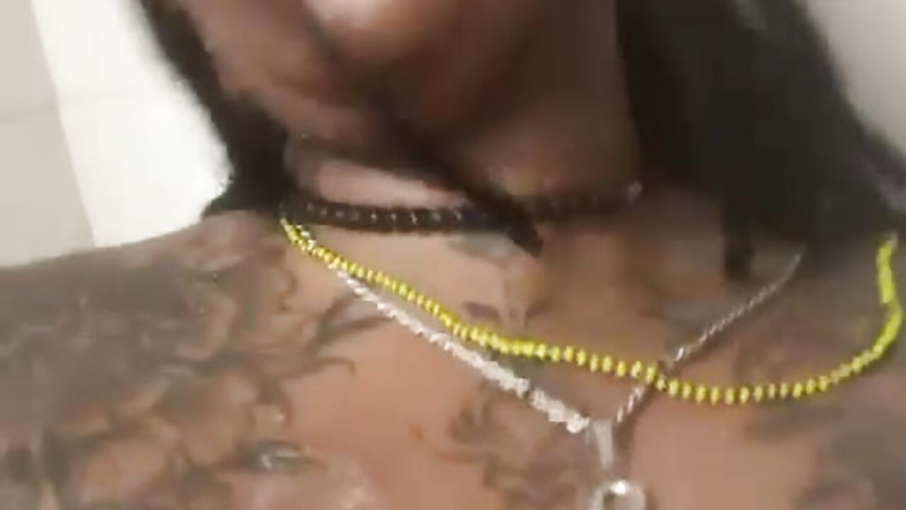 Come with me to bathe, I need you with me in the shower😏🥵🍆🍆🥺 - Anaa_Fuentess 캠 모델의 동영상