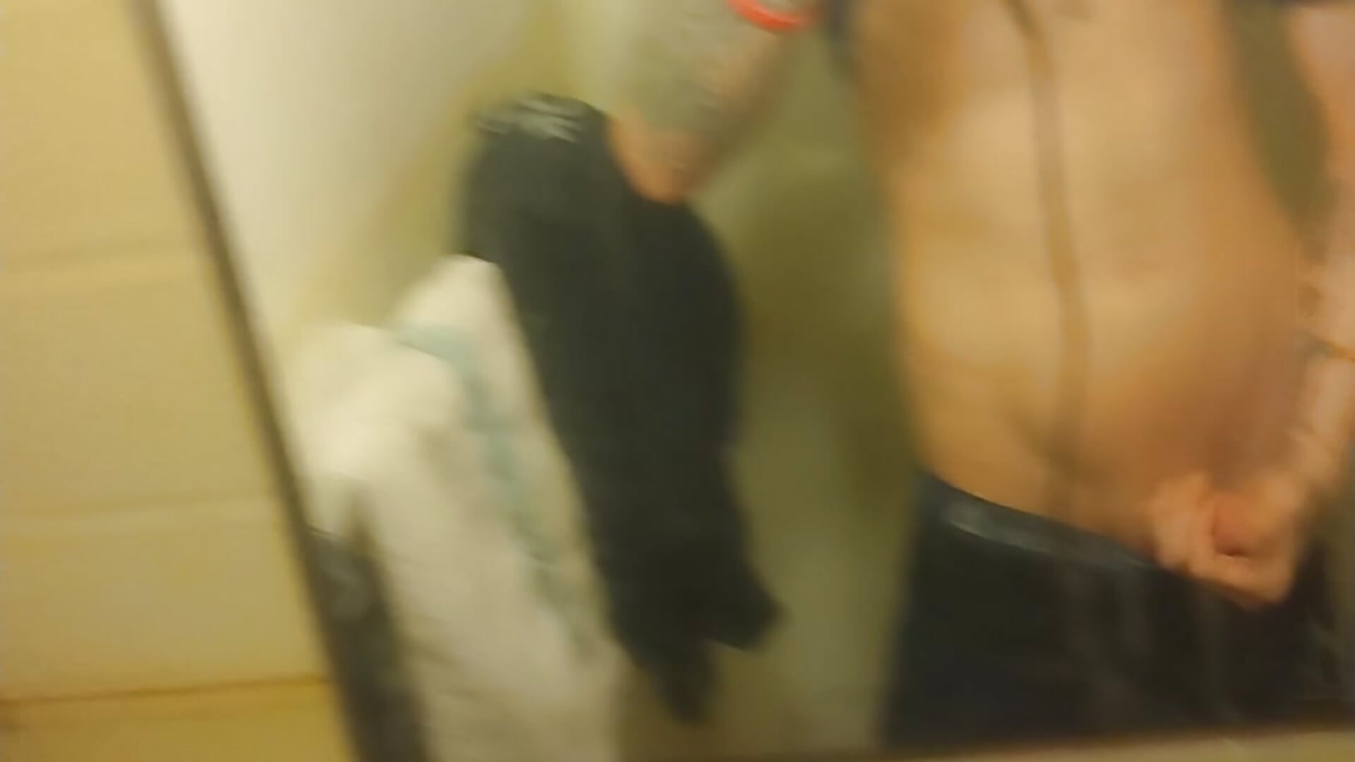 Dick play before bath - วิดีโอโดย jizzyglizzy92 โมเดลแคม