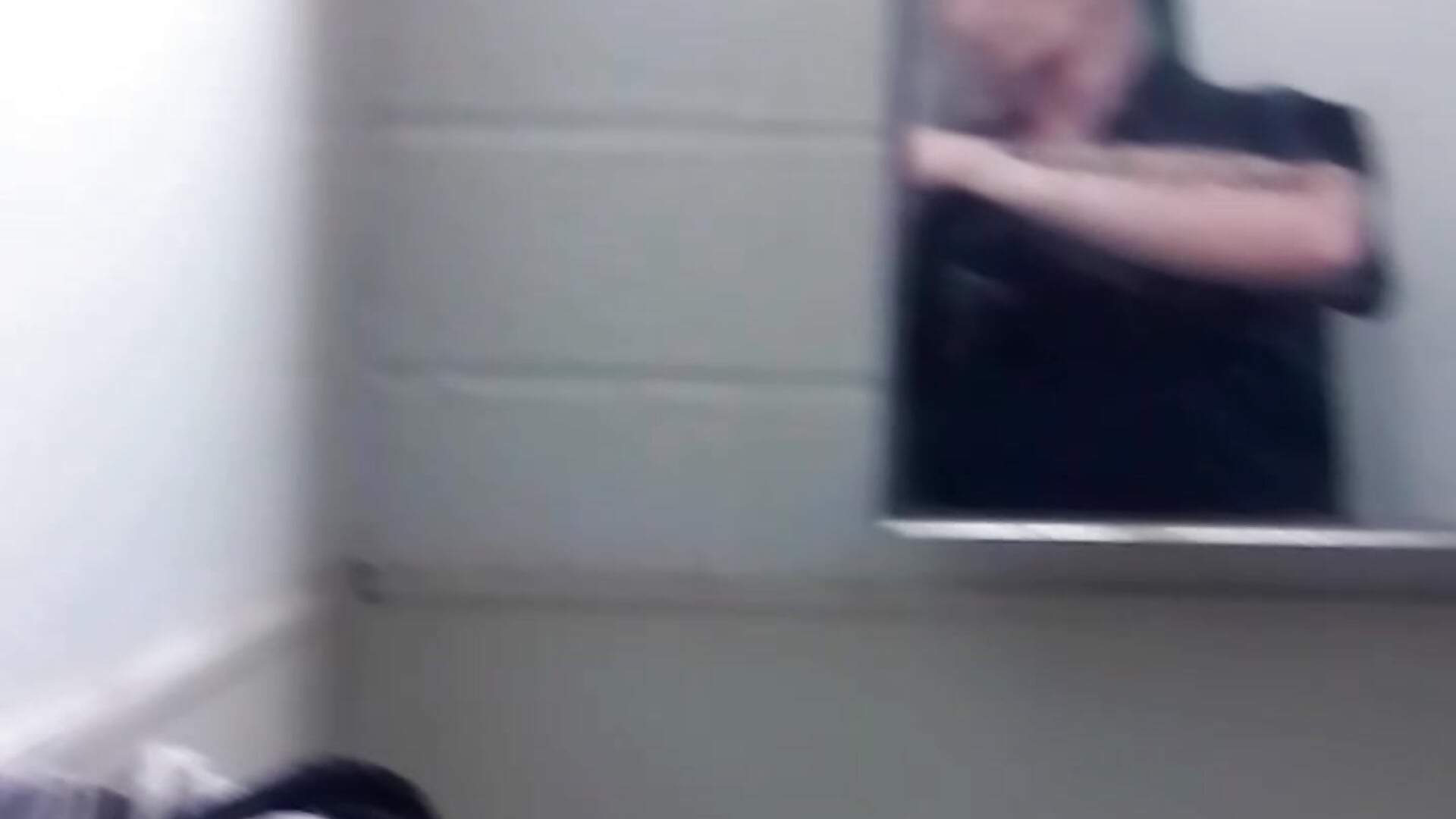 Bored n horny - video di jizzyglizzy92 modella di cam