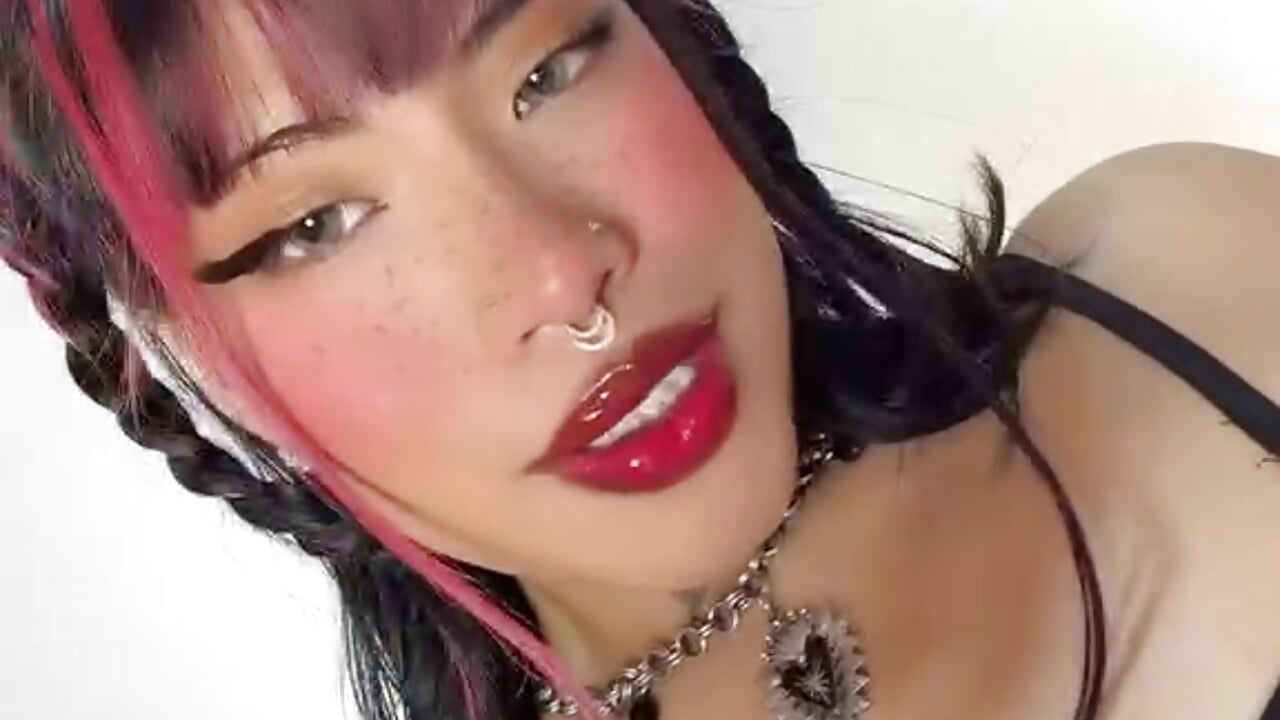 Flirty girl for you 🥰 - video by Georgina_Astor cam model