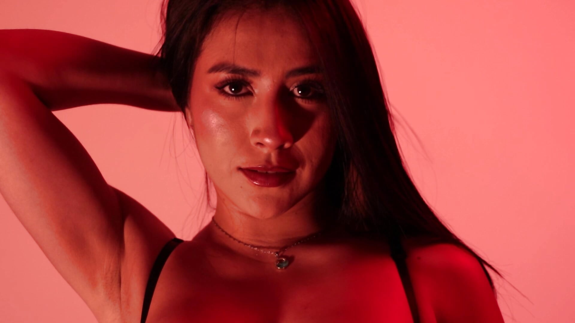 Leather and tattoos - video od modelky/modela AnyaJay