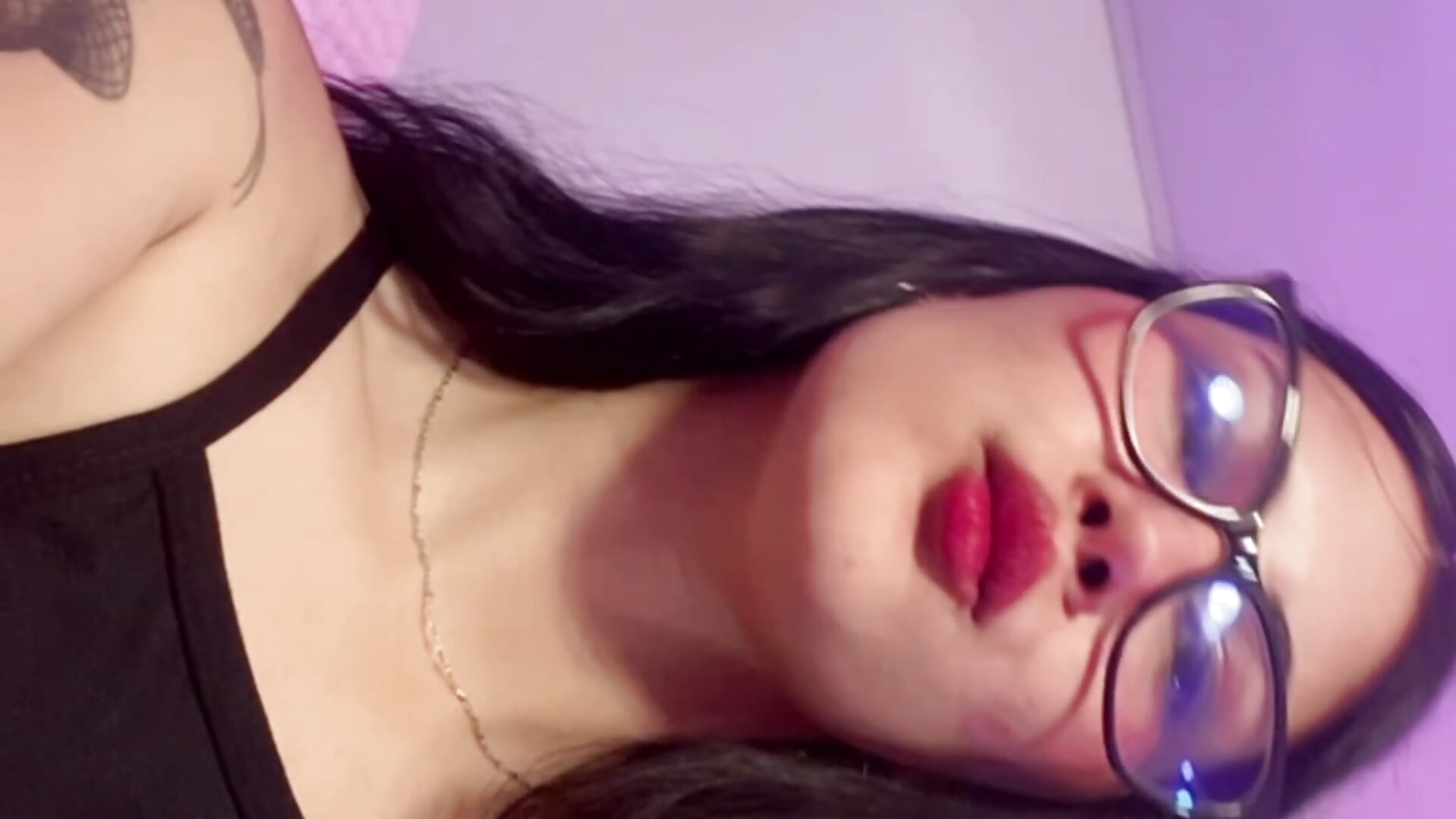 8D61B757-8FB1-463E-AD91-C3B32F9AEA07 - vídeo de la modelo de cam Babyvenu_tay