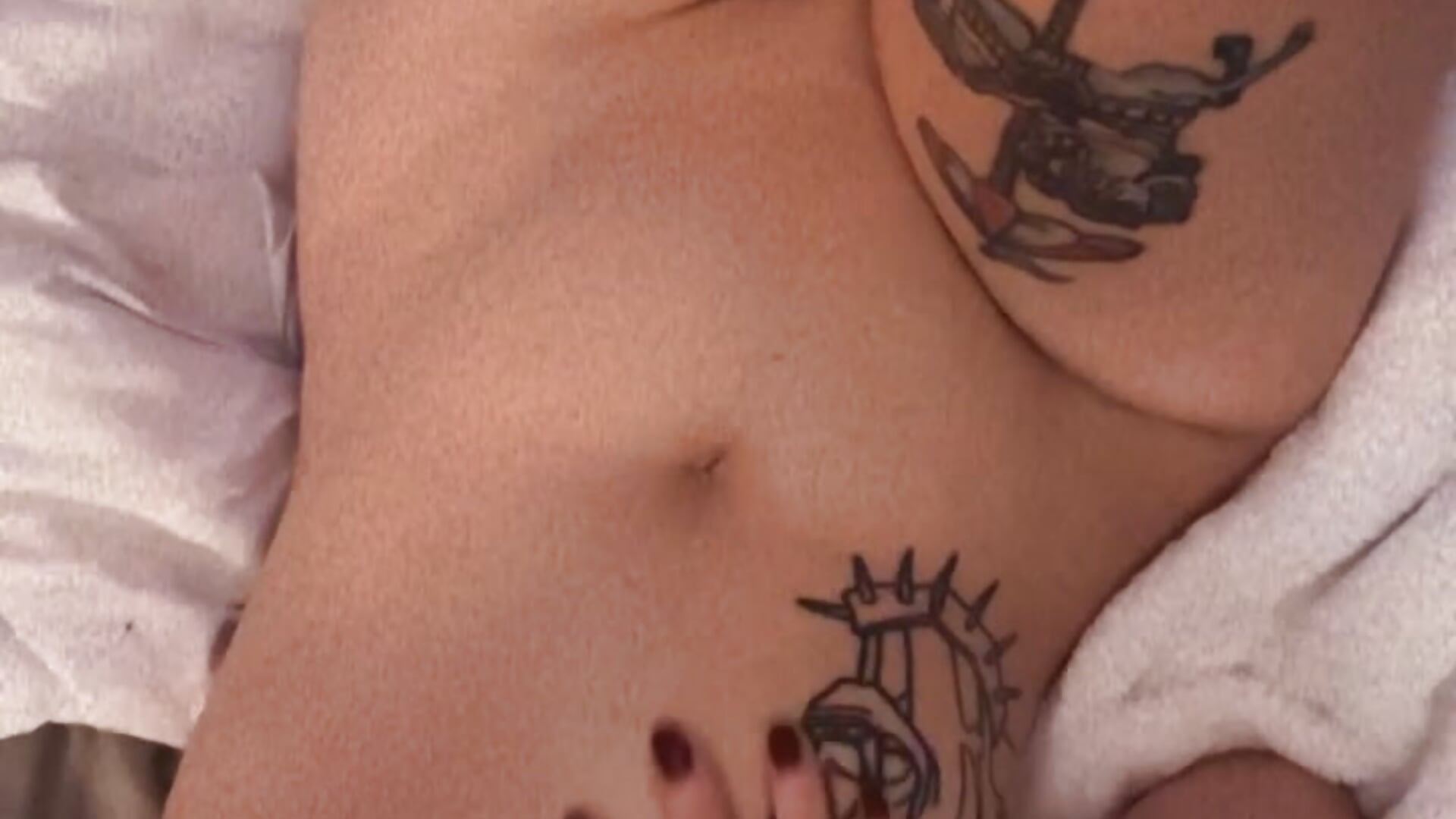 Watch me touch myself - video av cinnybuns cam-modell