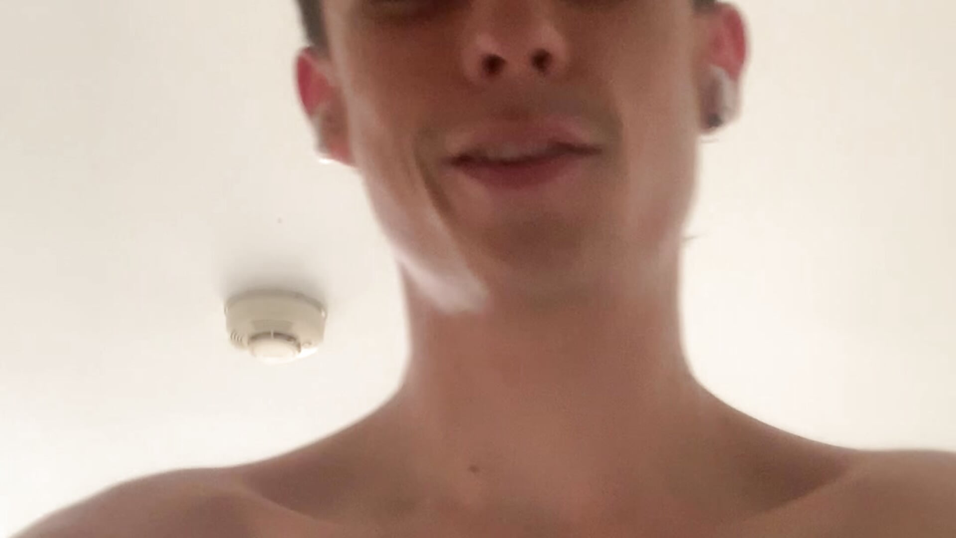 I’m just fucking chilling - video rhymepaul kameramallilta